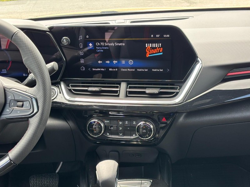 Chevrolet Trax Vehicle Full-screen Gallery Image 8