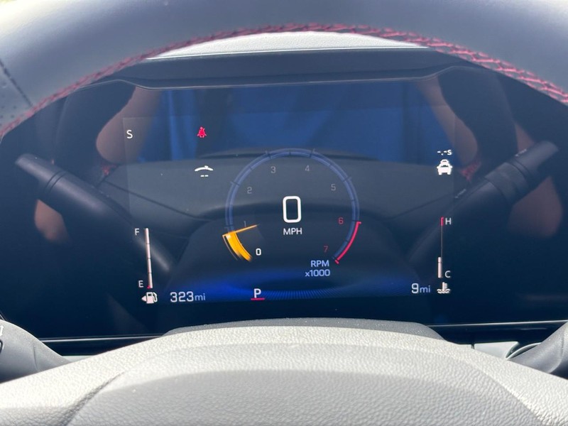 Chevrolet Trax Vehicle Full-screen Gallery Image 14