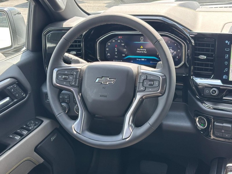 Chevrolet Silverado 1500 Vehicle Full-screen Gallery Image 7
