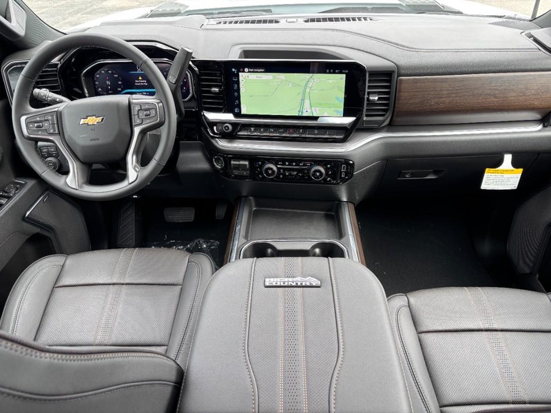 Chevrolet Silverado 2500HD Vehicle Full-screen Gallery Image 6