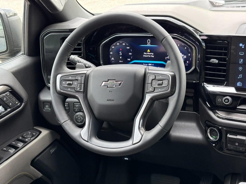 Chevrolet Silverado 1500 Vehicle Full-screen Gallery Image 7