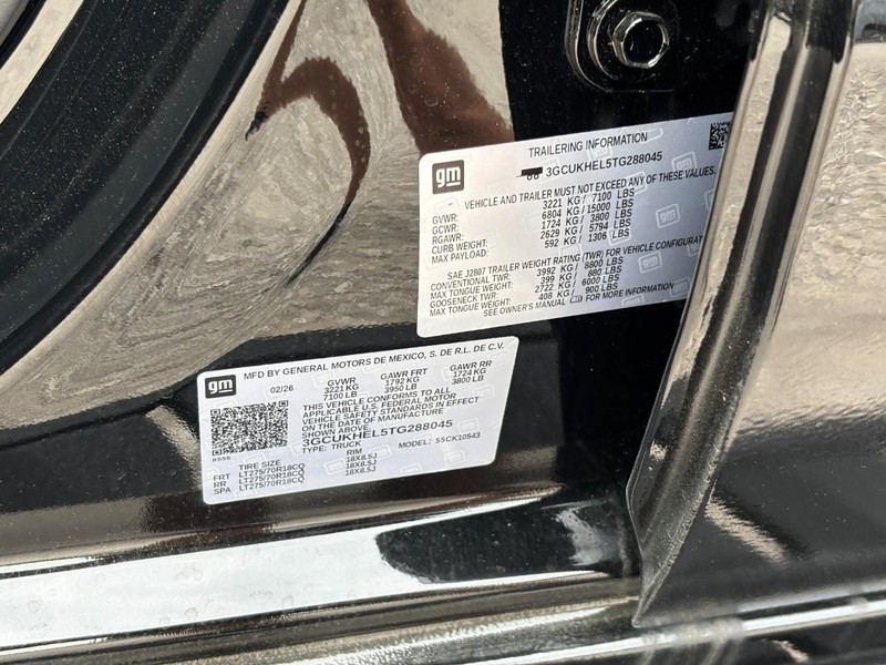 Chevrolet Silverado 1500 Vehicle Full-screen Gallery Image 19