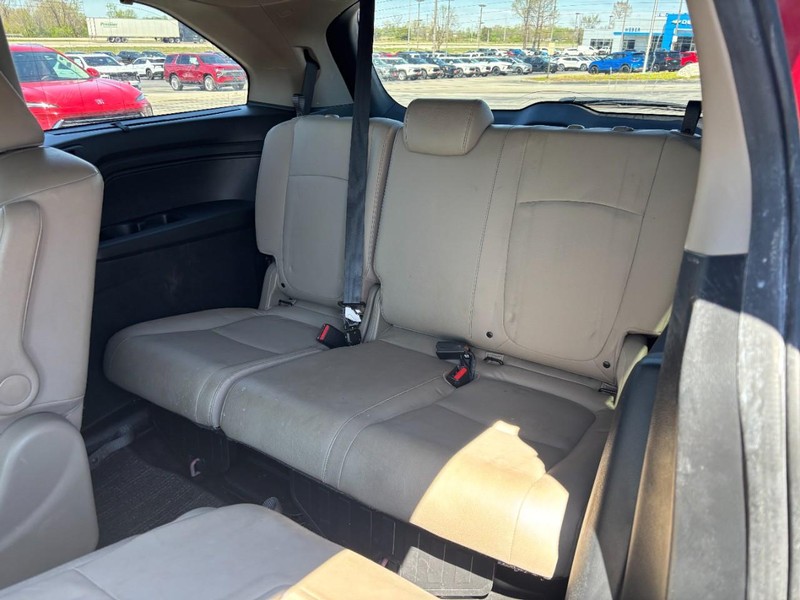 Honda Odyssey Vehicle Full-screen Gallery Image 10