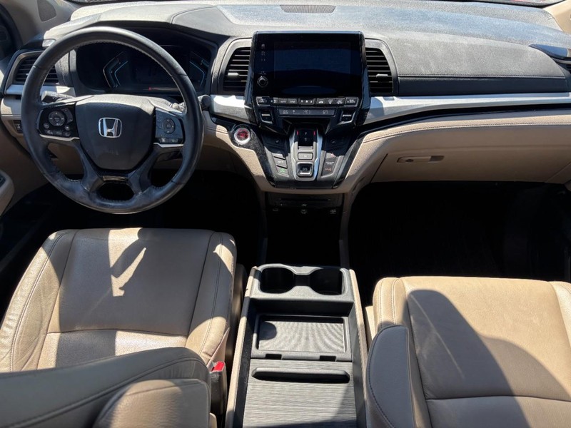 Honda Odyssey Vehicle Full-screen Gallery Image 12