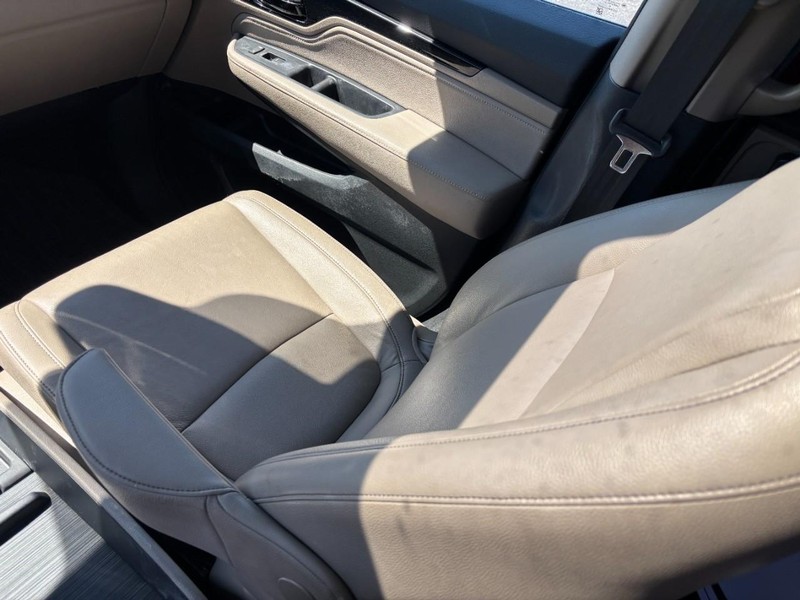 Honda Odyssey Vehicle Full-screen Gallery Image 15