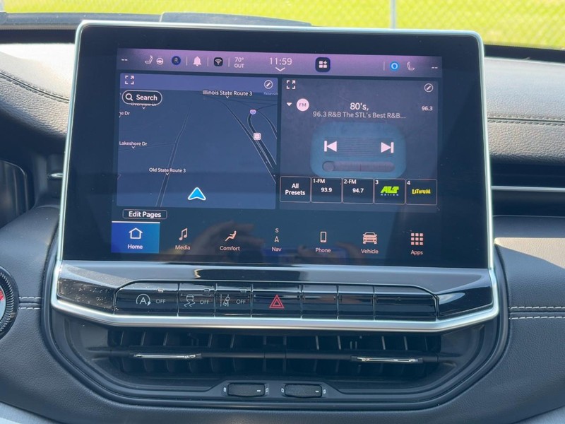 Jeep Compass Vehicle Full-screen Gallery Image 19