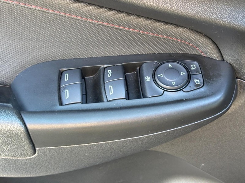 Chevrolet TrailBlazer Vehicle Full-screen Gallery Image 16