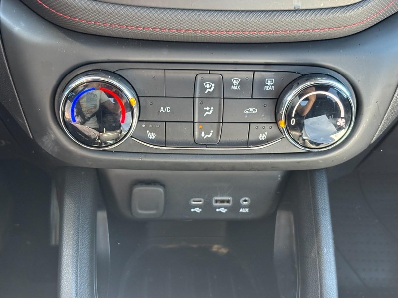Chevrolet TrailBlazer Vehicle Full-screen Gallery Image 22