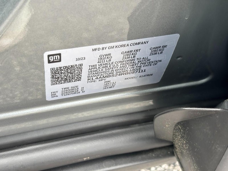 Buick Encore GX Vehicle Full-screen Gallery Image 23
