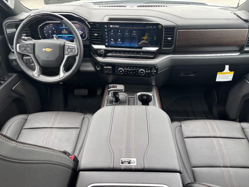 Chevrolet Silverado 1500 Vehicle Full-screen Gallery Image 6