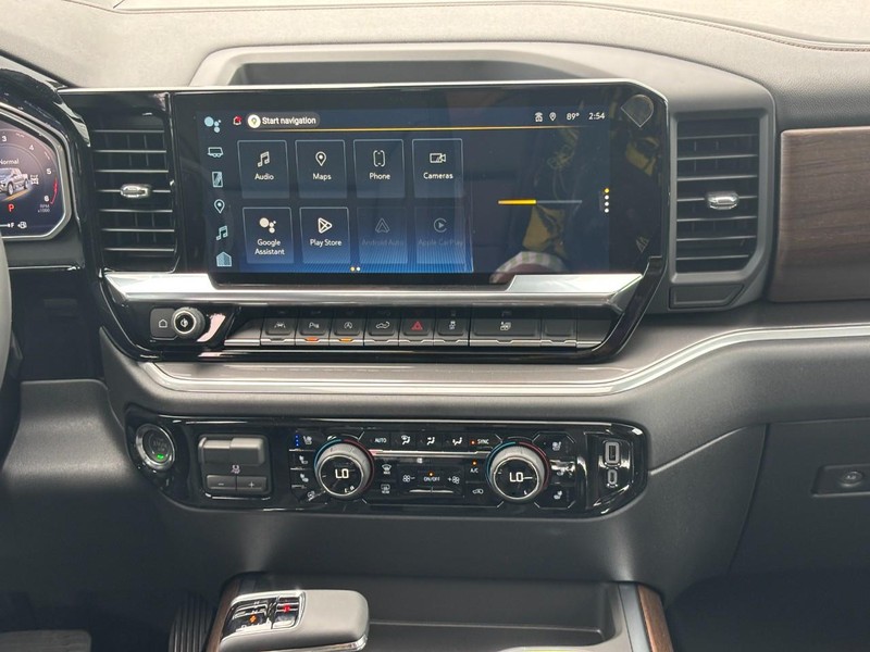 Chevrolet Silverado 1500 Vehicle Full-screen Gallery Image 8