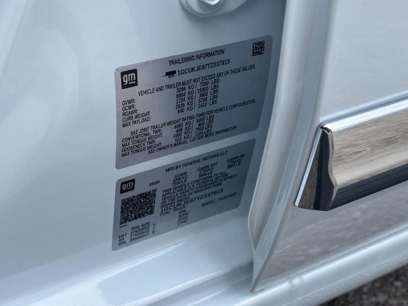 Chevrolet Silverado 1500 Vehicle Full-screen Gallery Image 20