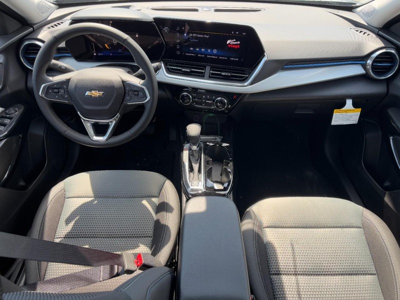 Chevrolet Trax Vehicle Full-screen Gallery Image 6