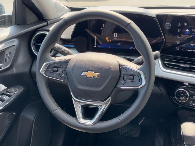 Chevrolet Trax Vehicle Full-screen Gallery Image 7