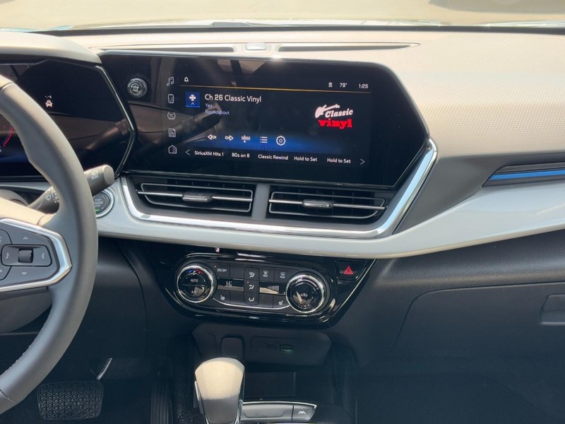Chevrolet Trax Vehicle Full-screen Gallery Image 8