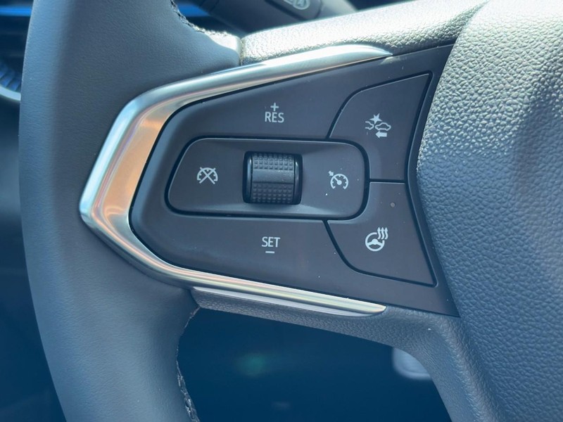 Chevrolet Trax Vehicle Full-screen Gallery Image 12