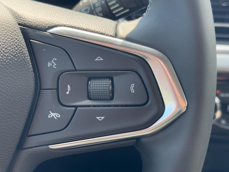 Chevrolet Trax Vehicle Full-screen Gallery Image 13