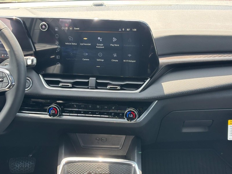 Chevrolet Equinox Vehicle Full-screen Gallery Image 8