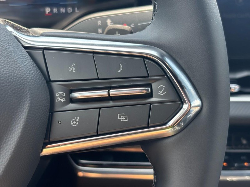 Chevrolet Equinox Vehicle Full-screen Gallery Image 13