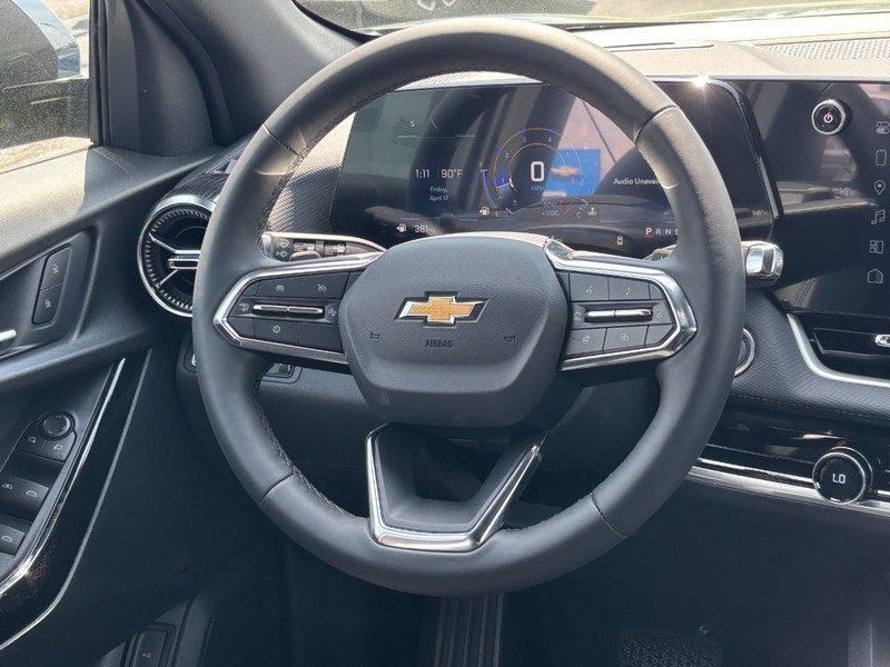 Chevrolet Equinox Vehicle Full-screen Gallery Image 7