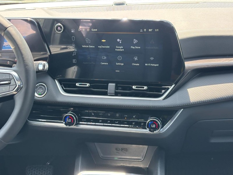Chevrolet Equinox Vehicle Full-screen Gallery Image 8