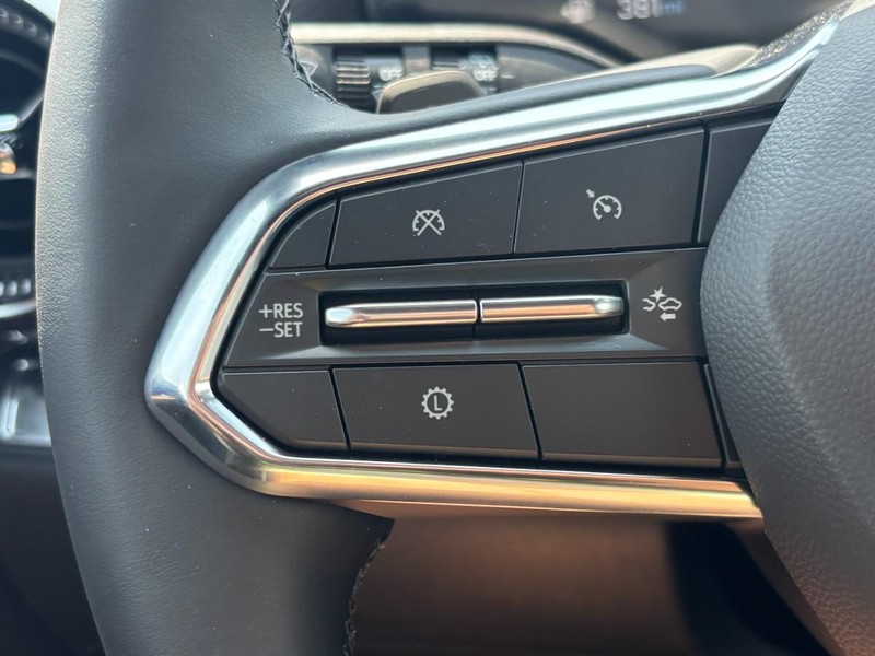 Chevrolet Equinox Vehicle Full-screen Gallery Image 12