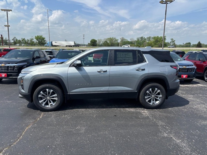 Chevrolet Equinox Vehicle Full-screen Gallery Image 2
