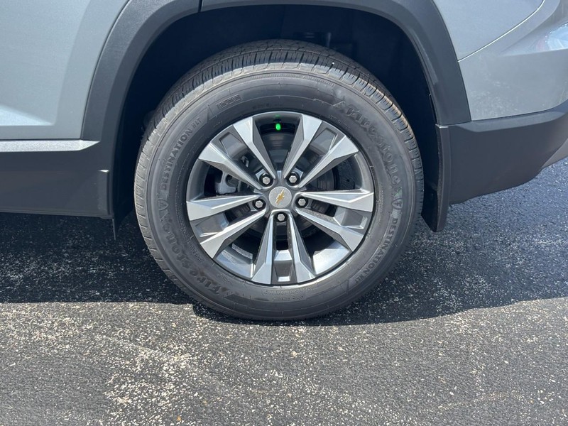 Chevrolet Equinox Vehicle Full-screen Gallery Image 4