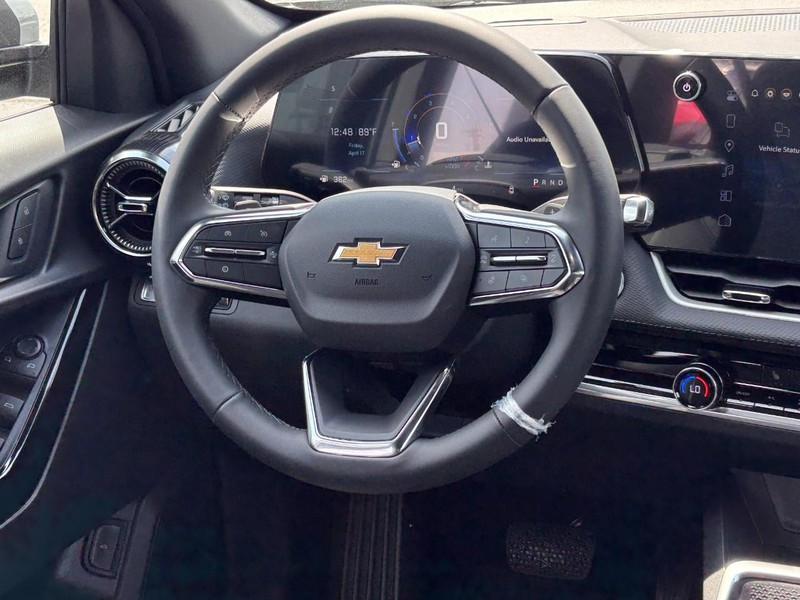Chevrolet Equinox Vehicle Full-screen Gallery Image 7