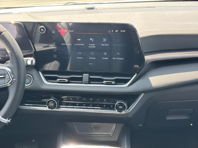 Chevrolet Equinox Vehicle Full-screen Gallery Image 8