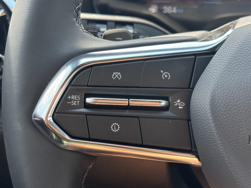 Chevrolet Equinox Vehicle Full-screen Gallery Image 13