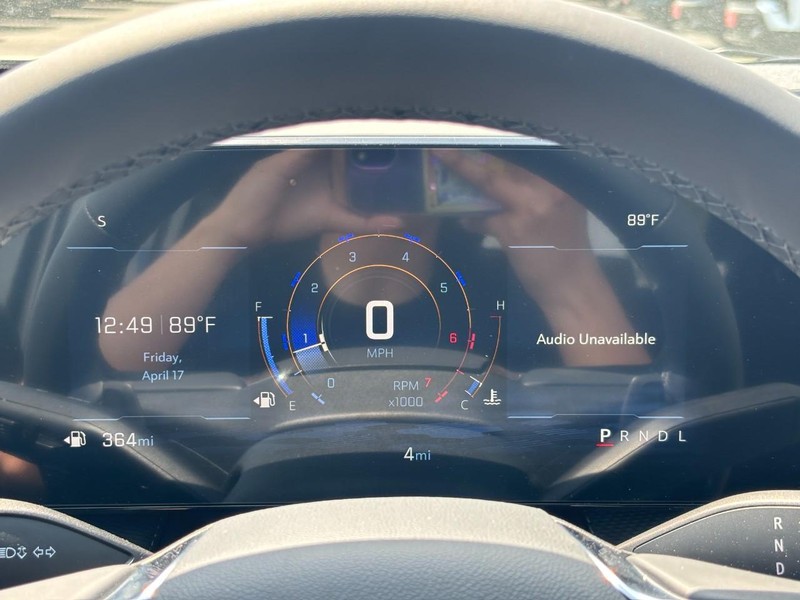 Chevrolet Equinox Vehicle Full-screen Gallery Image 15