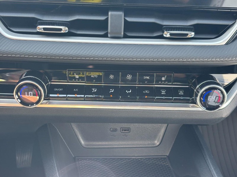 Chevrolet Equinox Vehicle Full-screen Gallery Image 19