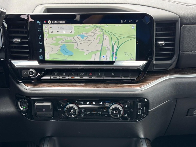 Chevrolet Silverado 2500HD Vehicle Full-screen Gallery Image 8