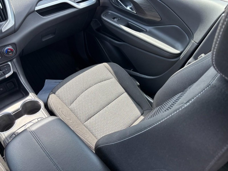 GMC Terrain Vehicle Full-screen Gallery Image 14