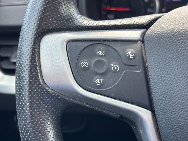 GMC Terrain Vehicle Full-screen Gallery Image 17