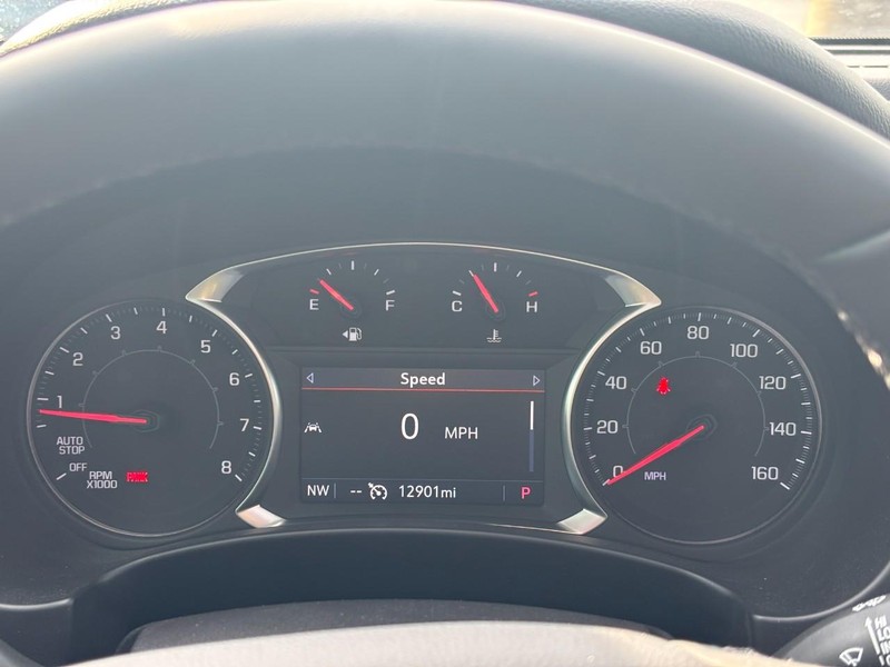 GMC Terrain Vehicle Full-screen Gallery Image 19