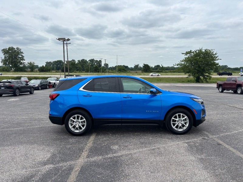 Chevrolet Equinox Vehicle Full-screen Gallery Image 6