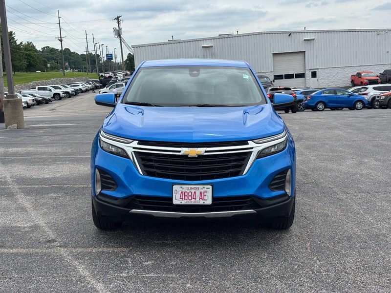 Chevrolet Equinox Vehicle Full-screen Gallery Image 8