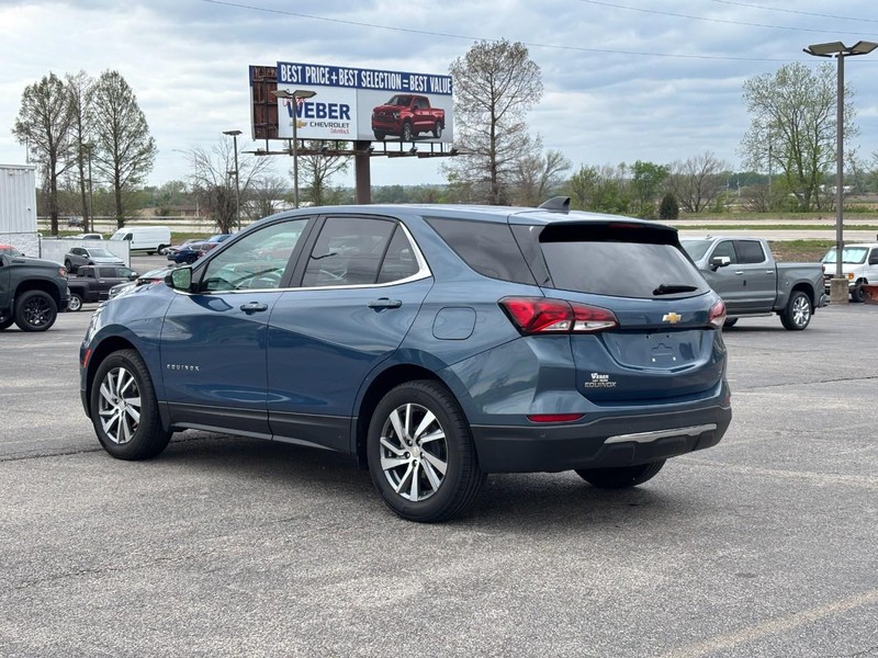Chevrolet Equinox Vehicle Full-screen Gallery Image 3