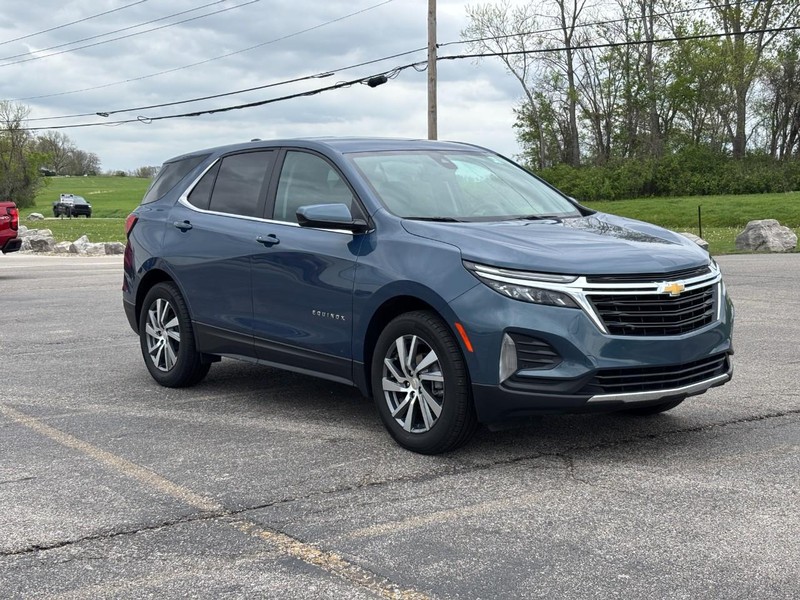 Chevrolet Equinox Vehicle Full-screen Gallery Image 7