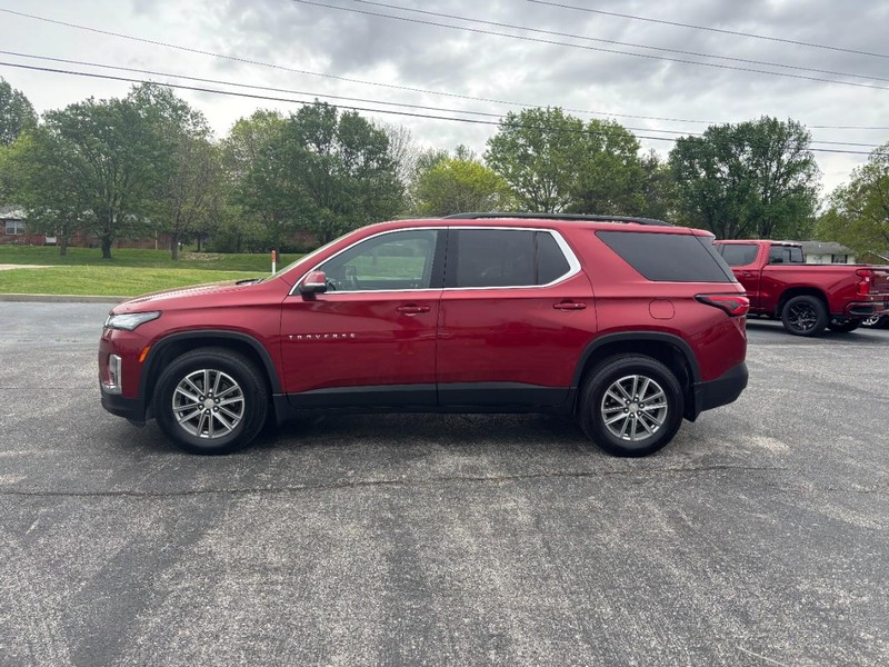 Chevrolet Traverse Vehicle Full-screen Gallery Image 2