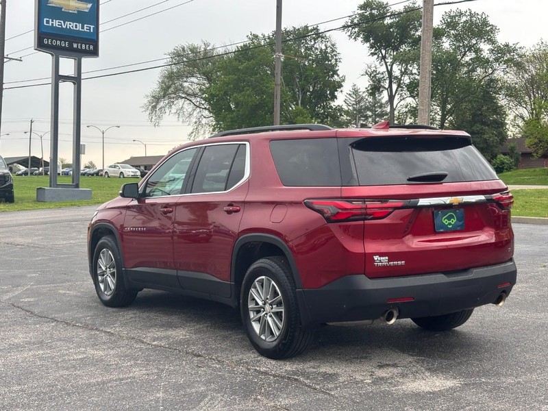 Chevrolet Traverse Vehicle Full-screen Gallery Image 3