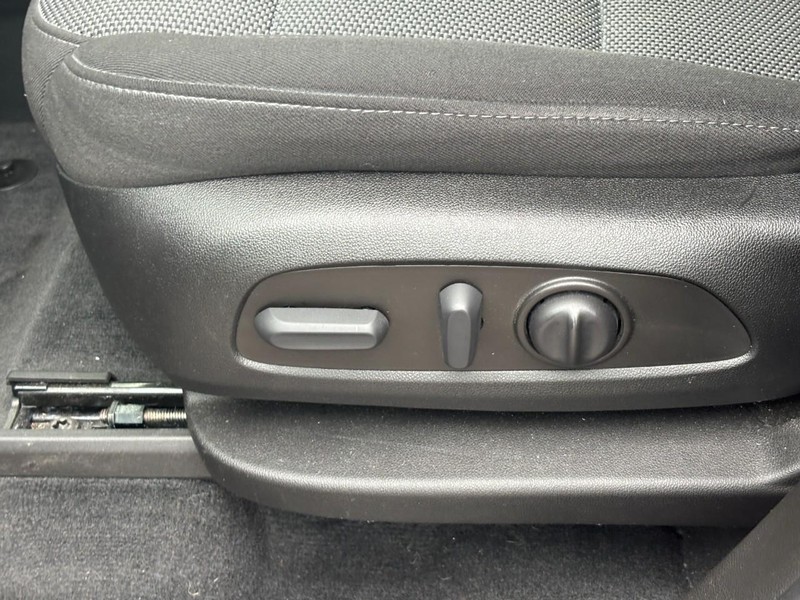 Chevrolet Traverse Vehicle Full-screen Gallery Image 16
