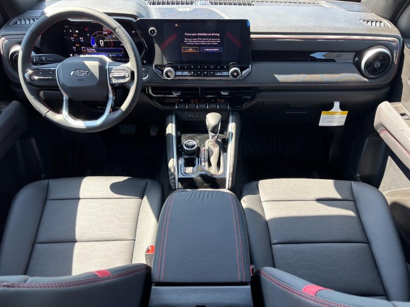 Chevrolet Colorado Vehicle Full-screen Gallery Image 6