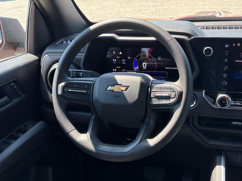 Chevrolet Colorado Vehicle Full-screen Gallery Image 7
