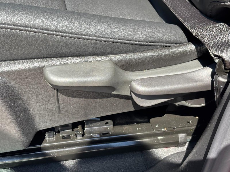 Chevrolet Colorado Vehicle Full-screen Gallery Image 10