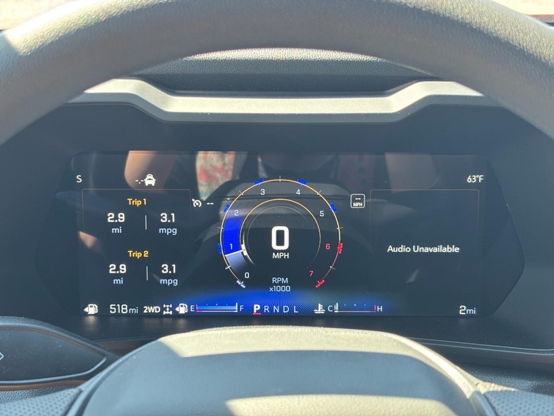 Chevrolet Colorado Vehicle Full-screen Gallery Image 14