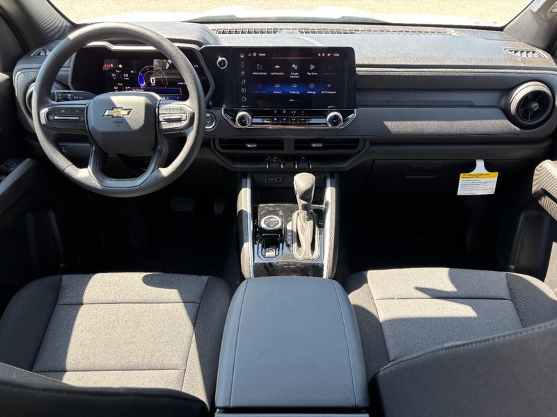 Chevrolet Colorado Vehicle Full-screen Gallery Image 6