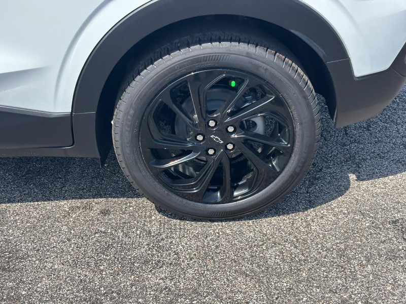Chevrolet Bolt Vehicle Full-screen Gallery Image 4